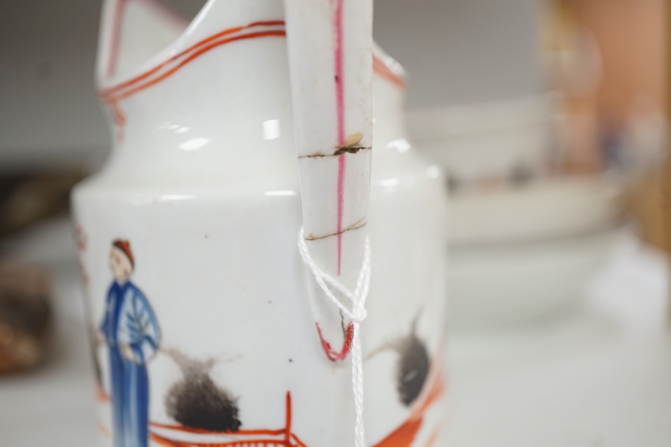 A group of New Hall porcelain boy and butterfly pattern 421 teawares, c.1800